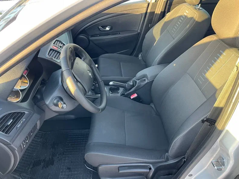 Renault Megane 2010 - 18