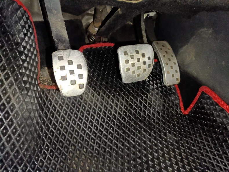 Renault Megane 2012 - 19