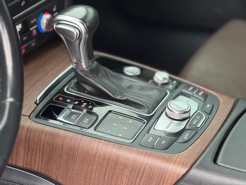 Audi A6 allroad 2012 - 26