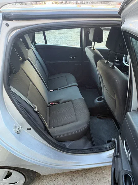 Renault Clio 2009 - 10