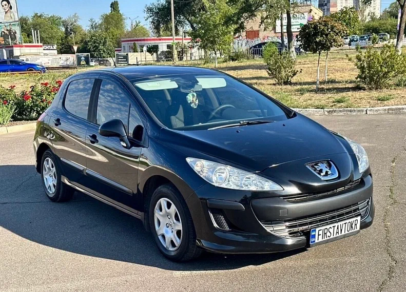 Peugeot 308 2008 - 8