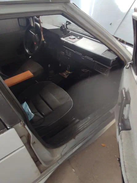 Москвич 2141 1991 - 5