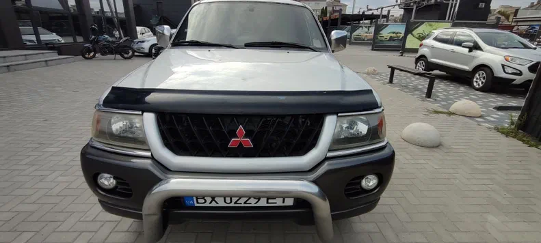 Mitsubishi Pajero 2002 - 0