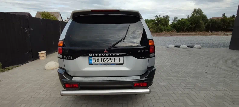 Mitsubishi Pajero 2002 - 13