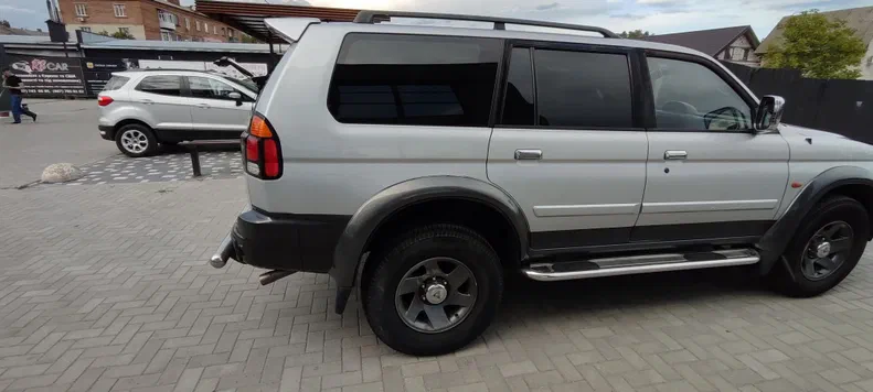 Mitsubishi Pajero 2002 - 10