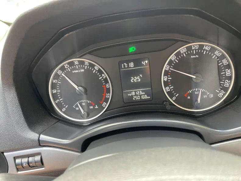 Skoda Octavia 2011 - 7