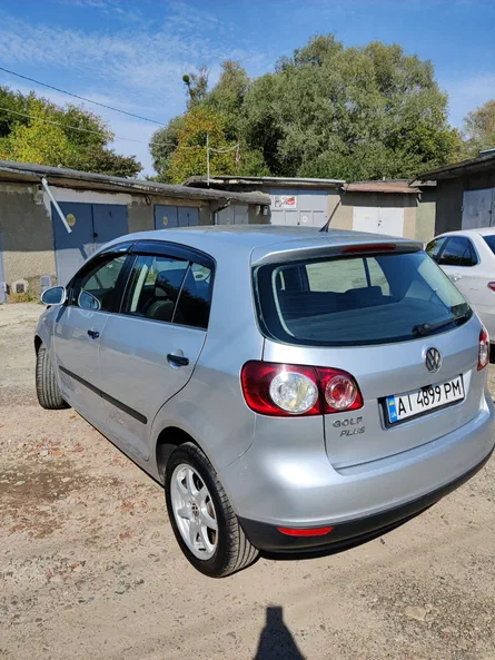 Volkswagen Golf 2005 - 4