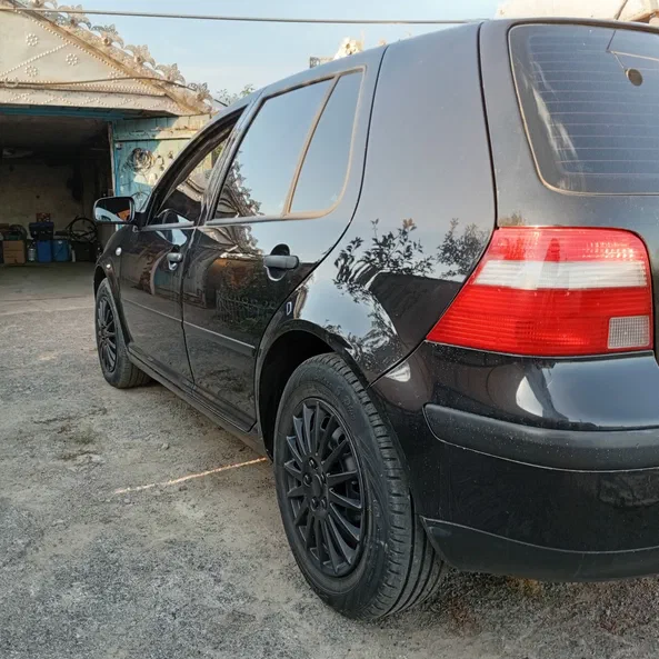 Volkswagen Golf 2002 - 3