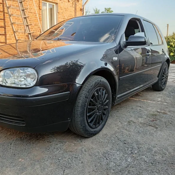 Volkswagen Golf 2002 - 1