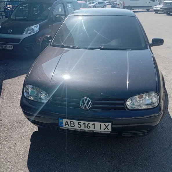 Volkswagen Golf 2002 - 4