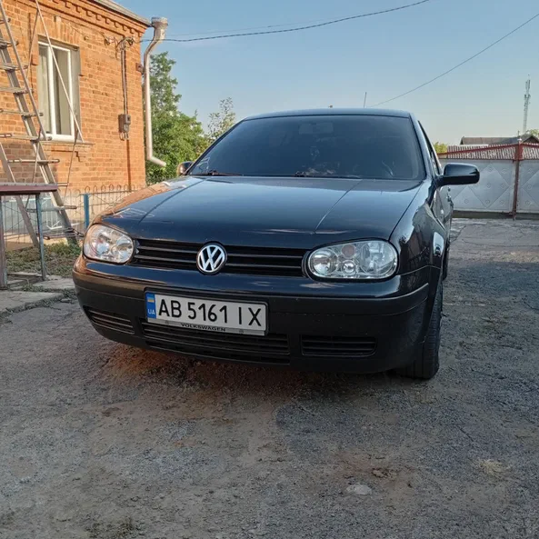Volkswagen Golf 2002 - 0