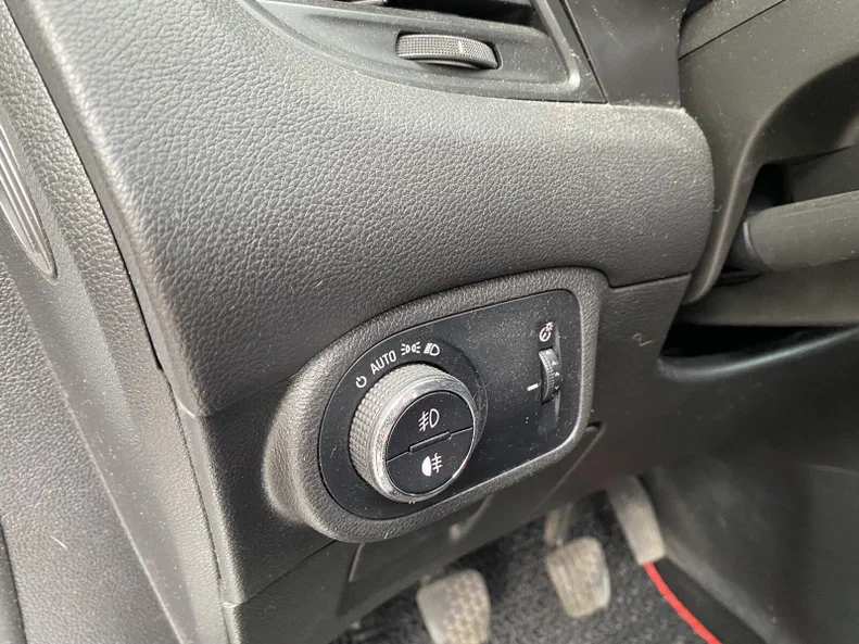 Opel Zafira 2012 - 21