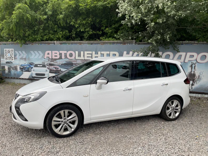 Opel Zafira 2012 - 3