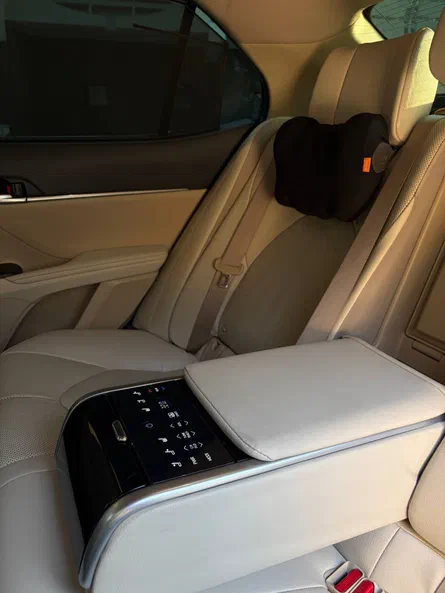 Toyota Camry 2022 - 9