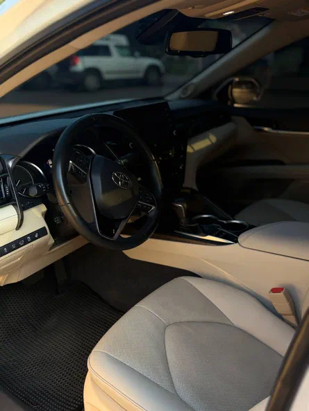 Toyota Camry 2022 - 8