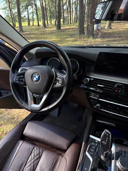 BMW 5 серія 2018 - 6