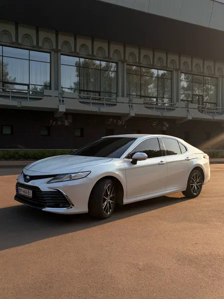 Toyota Camry 2022 - 1