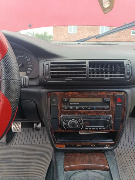 Volkswagen Passat 1998 - 4