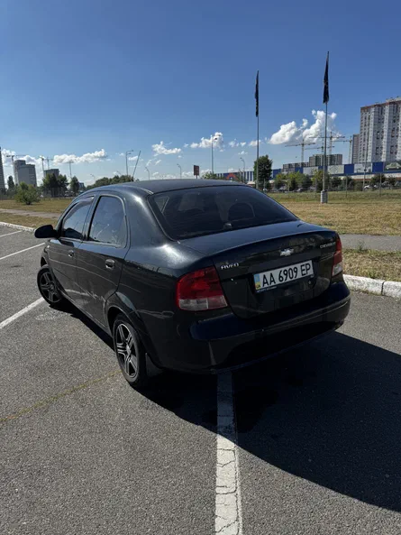 Chevrolet Aveo 2005 - 3