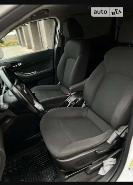 Chevrolet Orlando 2012 - 25