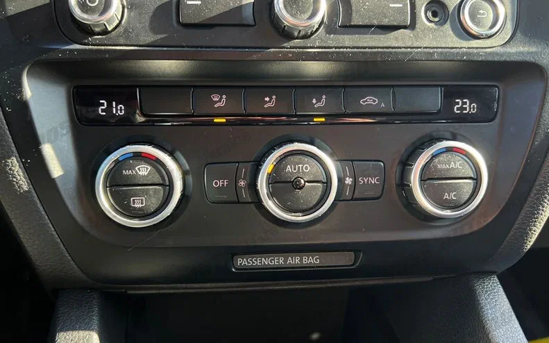 Volkswagen Jetta 2013 - 11