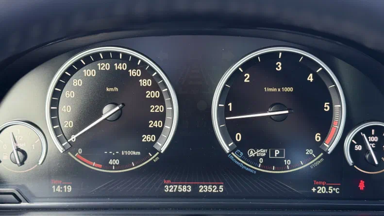 BMW 5 серія 2016 - 19