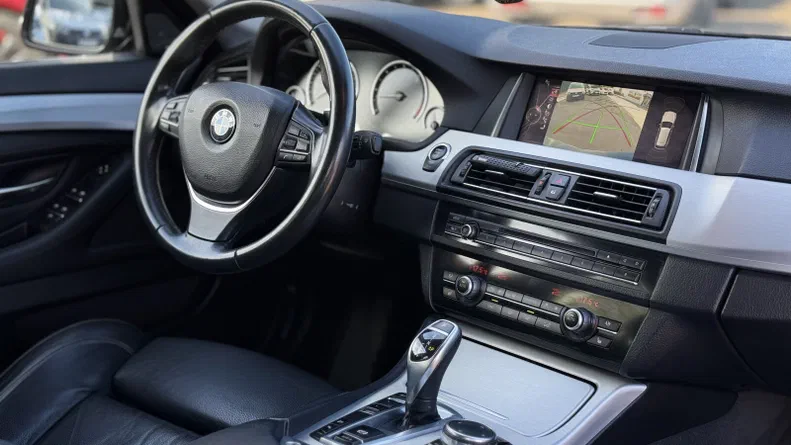 BMW 5 серія 2016 - 9