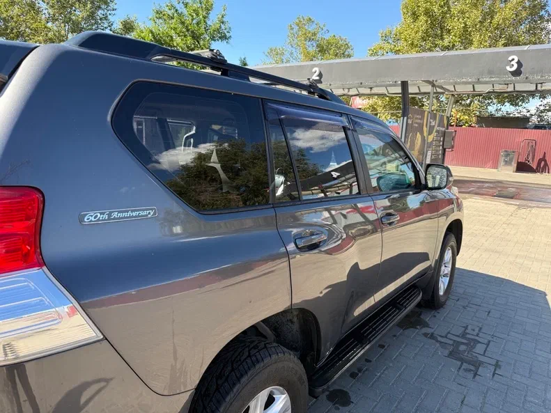 Toyota Land Cruiser Prado 2012 - 3