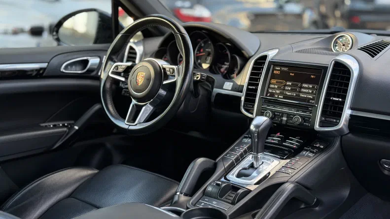 Porsche Cayenne 2015 - 11