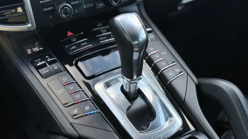 Porsche Cayenne 2015 - 13