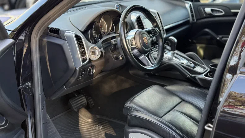 Porsche Cayenne 2015 - 9