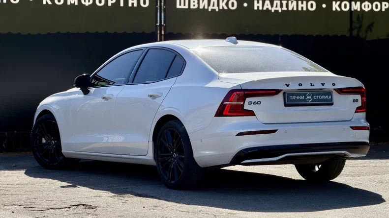 Volvo S60 2023 - 8
