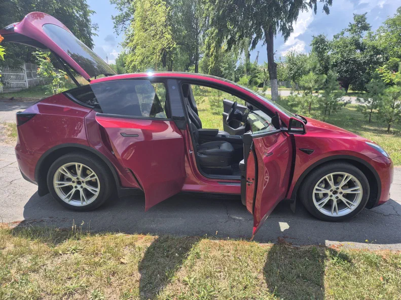 Tesla Model Y 2022 - 2