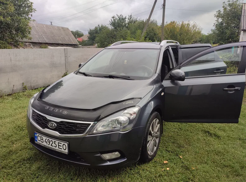 Kia Ceed 2010 - 5