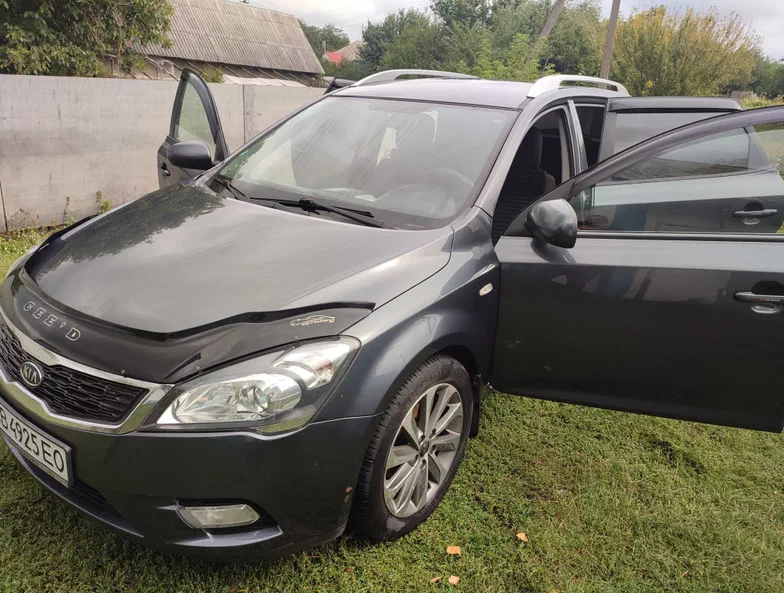 Kia Ceed 2010 - 4