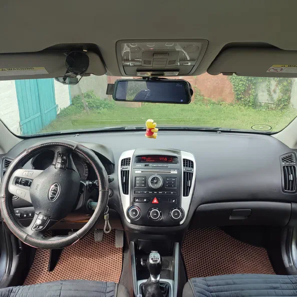 Kia Ceed 2010 - 13