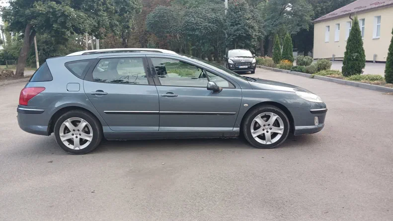 Peugeot 407 2008 - 3