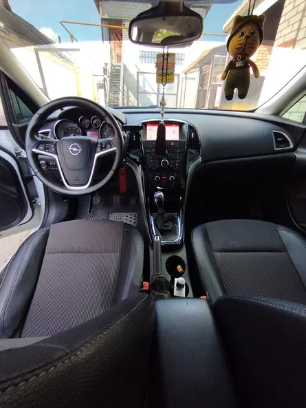 Opel Astra 2015 - 9