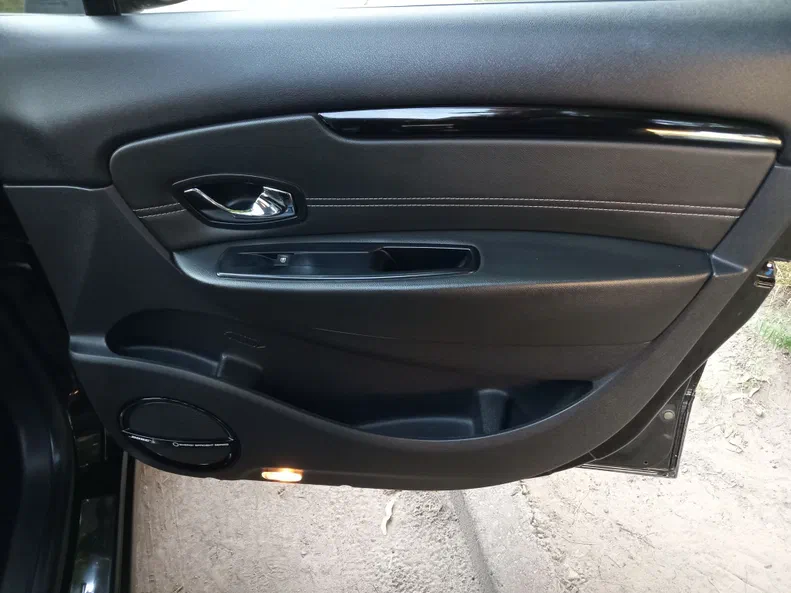 Renault Scenic 2012 - 9
