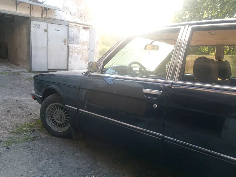 BMW 5 серія 1978 - 1