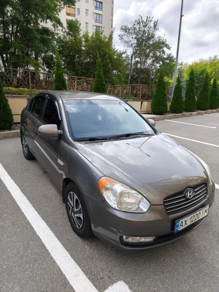 Hyundai Accent 2008 - 4