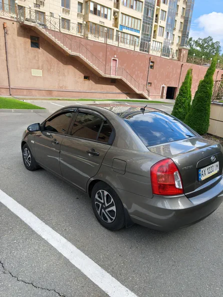 Hyundai Accent 2008 - 5