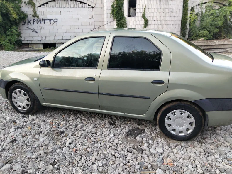 Dacia Logan 2007 - 4
