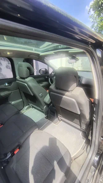 Peugeot 5008 2010 - 6