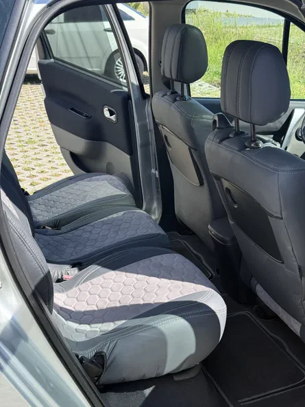 Renault Megane 2007 - 8