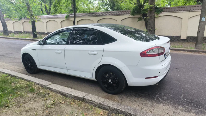 Ford Mondeo 2013 - 4