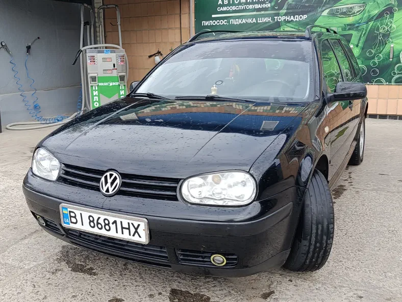 Volkswagen Golf 1999 - 0