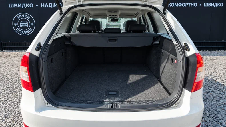 Skoda Octavia 2011 - 8
