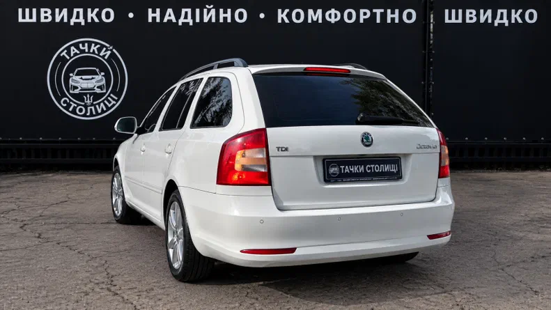 Skoda Octavia 2011 - 7