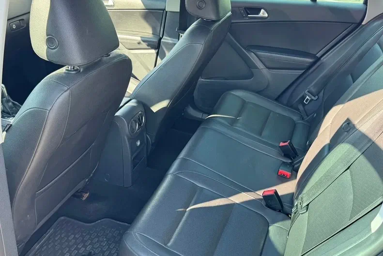 Volkswagen Tiguan 2012 - 1